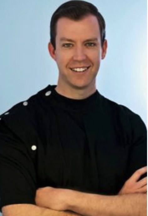Dr David Hills, dentist at Dentists of Burleigh